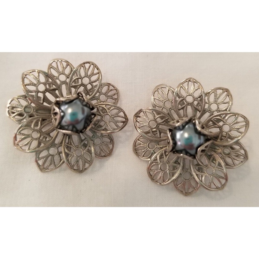 Vintage Silver-tone Filigree & Faux Black Pearl Clip-on Floral Earrings - Picture 2 of 5